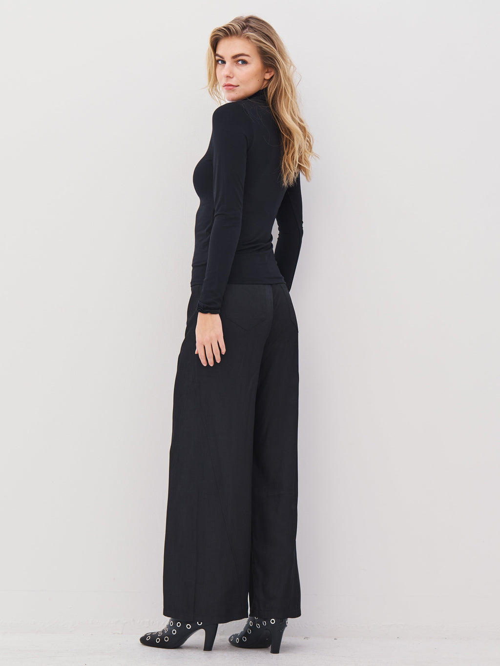 AVALON trousers - Black