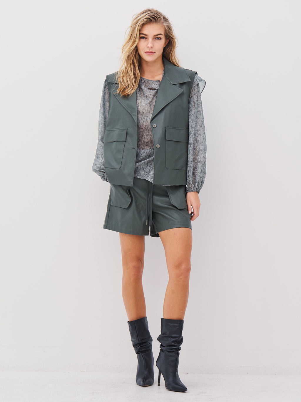 AVA shorts - Dark Green